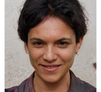 Yessenia Dare